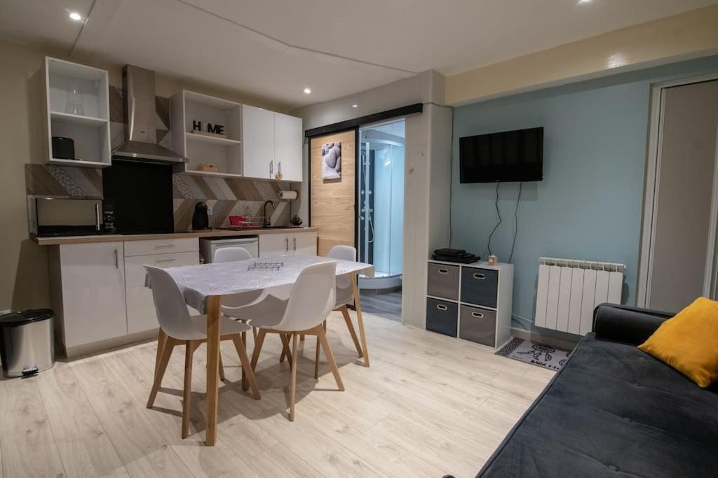 Апартаменти Studio Place De La Barre Le Cosy Макон Екстер'єр фото
